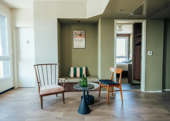 JOST Auberge De Jeunesse Montpellier Centre St RochHostel